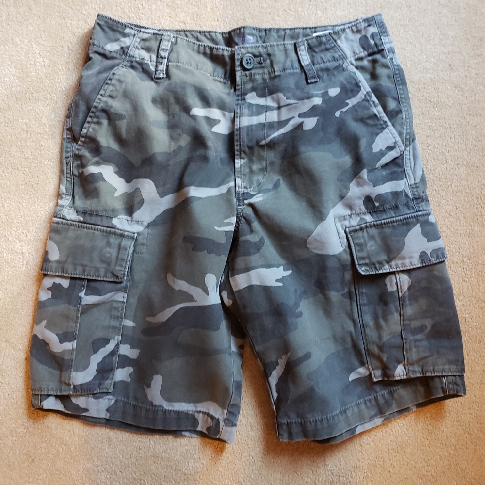 Old Navy Men's Cargo Shorts Size 30